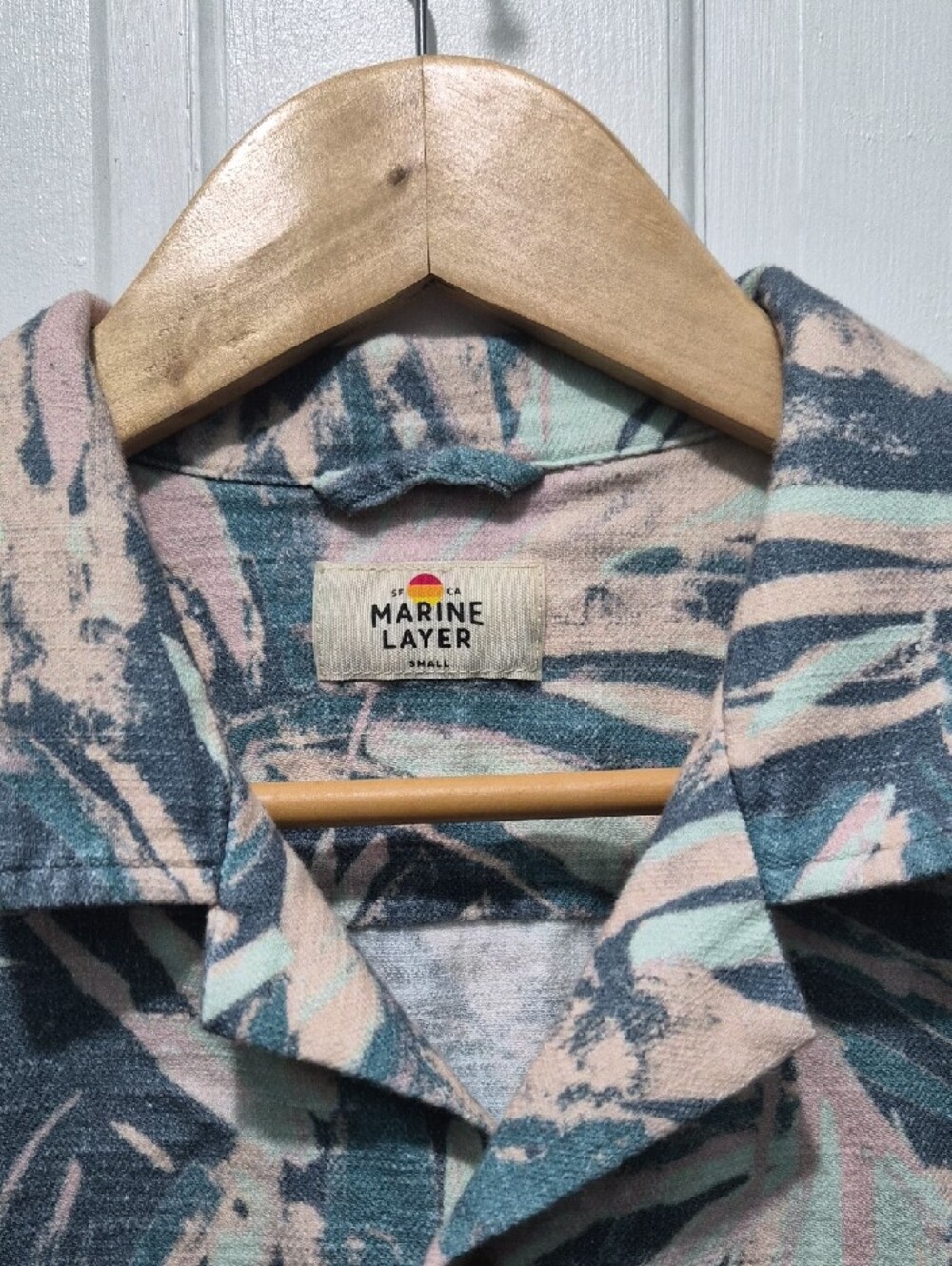 Marine Layer Short-Sleeve Palm Leaf Polo in Cream & Teal